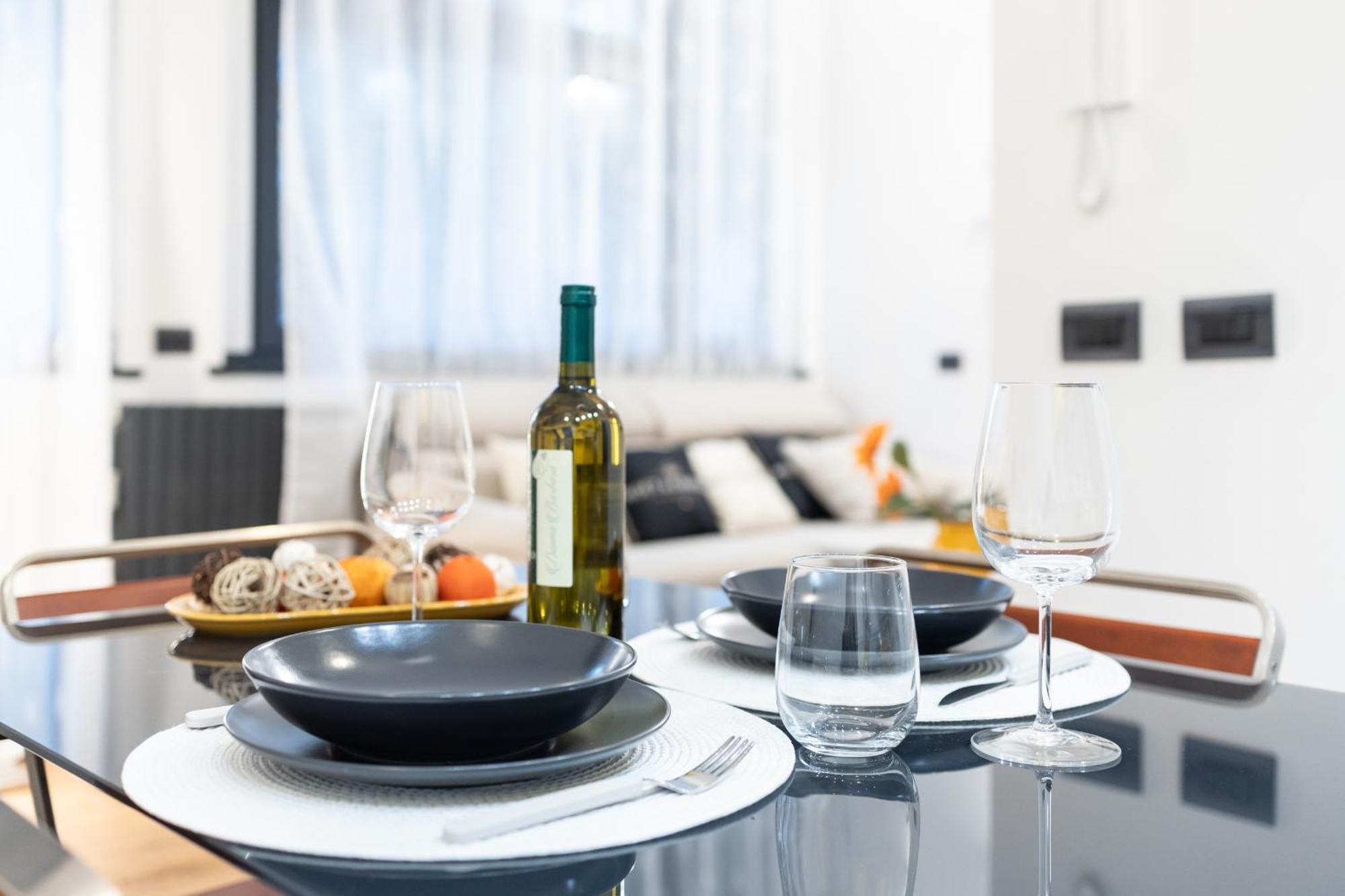 Appartamento Suite2- Vicino Metro, Citylife, Stadio San Siro E Fiera Milano