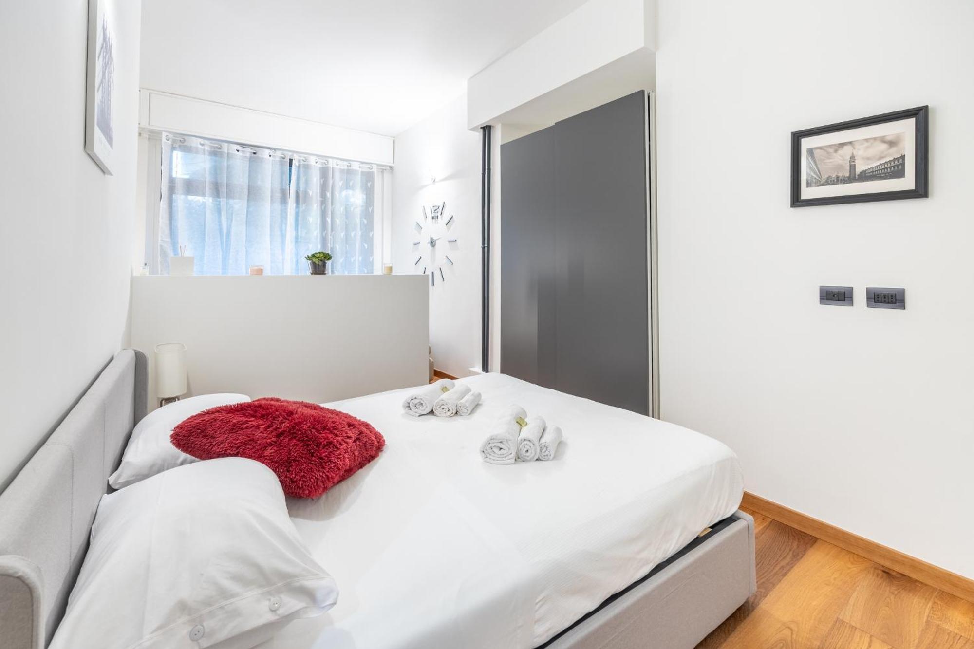 Suite2- Vicino Metro, Citylife, Stadio San Siro E Fiera Appartamento *